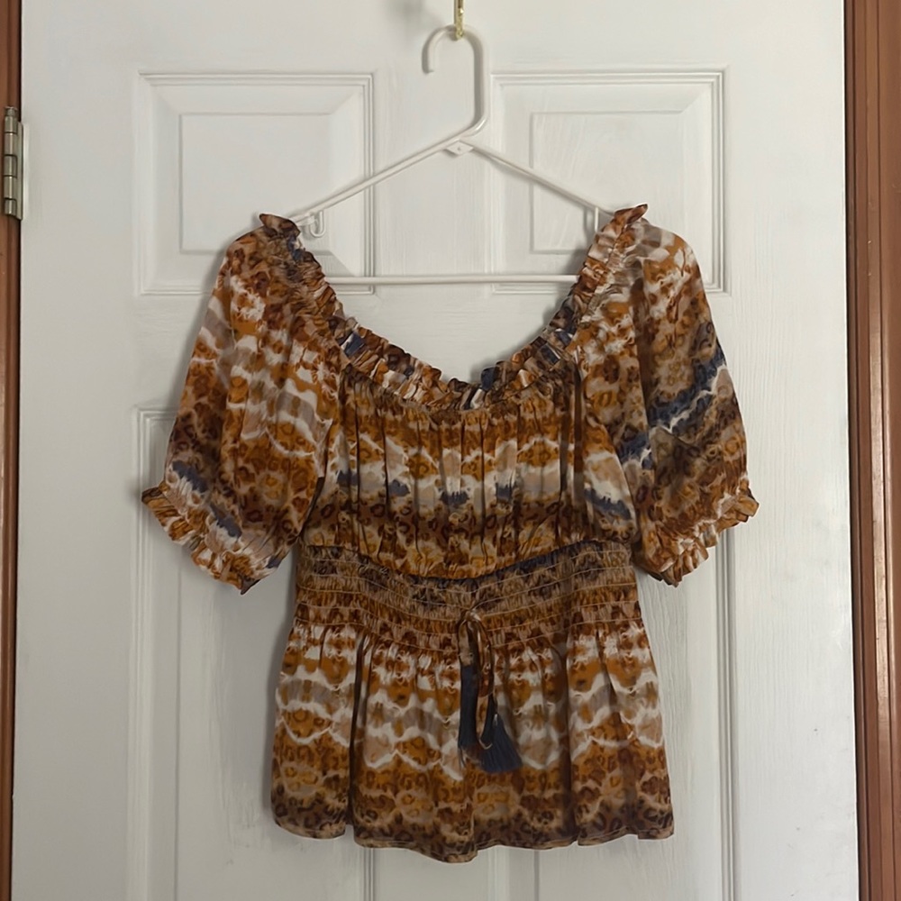 june & hudson medium crop top blouse